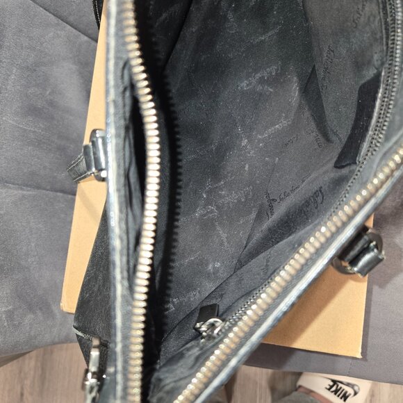 Salvatore Ferragamo vintage black leather bag - AS IS / Repair needed - Picture 6 of 12